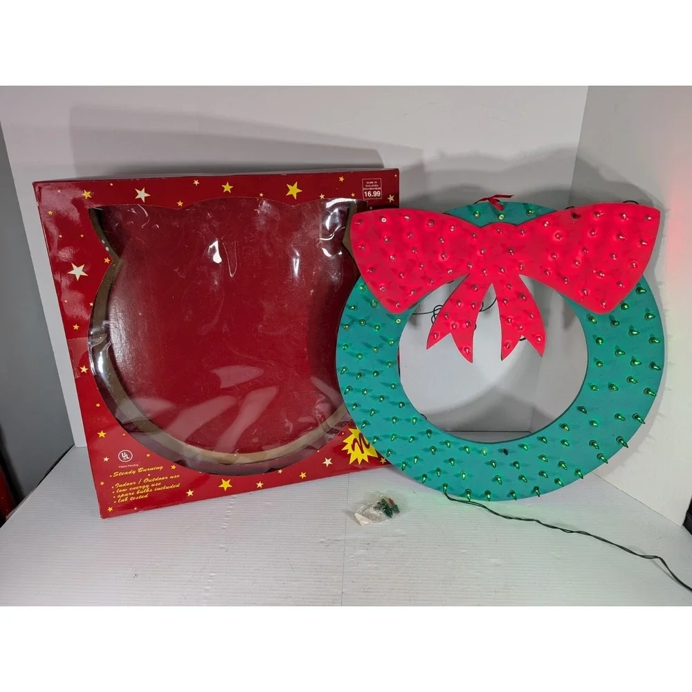 New-Freva Christmas Wreath 16